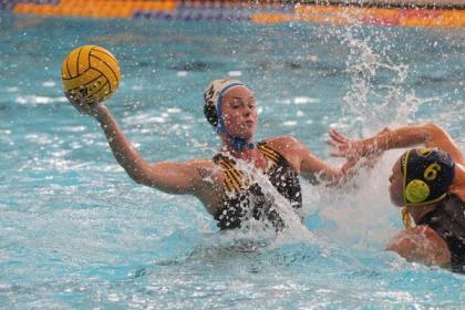 Hayley Ballesty in action for UNSW.